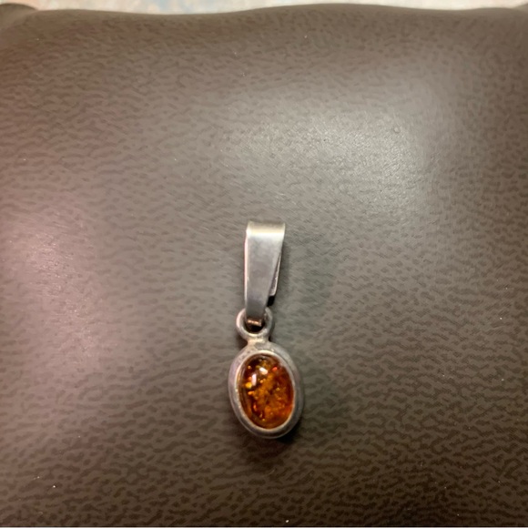 🔆 Amber Ring and Pendant Set - Picture 3 of 3